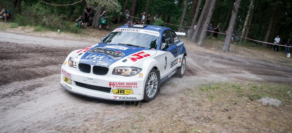 Kim Boisen og Louise Bang Christiansen i fuld attack på gruset
(Foto: Rally-media.com)